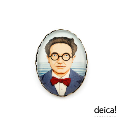 Broche-ovalado-grande-ilustrado-co-debuxo-castelao